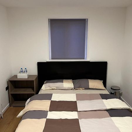 Three Bedroom House In Tooting By Star Apartments London Eksteriør billede