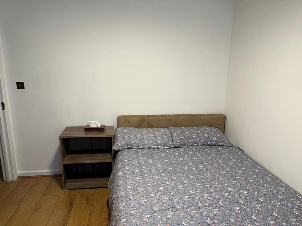 Three Bedroom House In Tooting By Star Apartments London Eksteriør billede