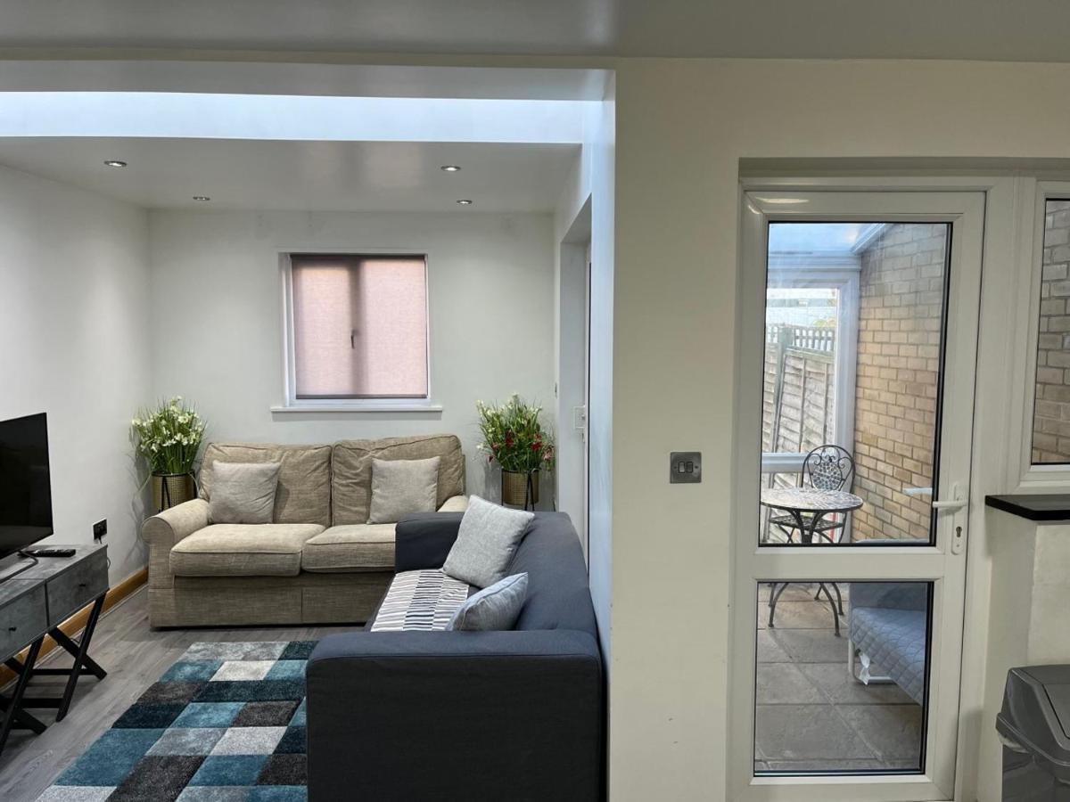 Three Bedroom House In Tooting By Star Apartments London Eksteriør billede