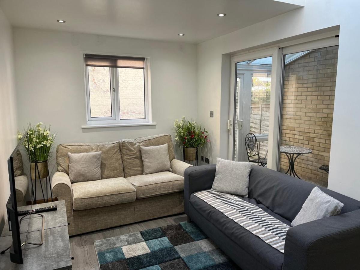 Three Bedroom House In Tooting By Star Apartments London Eksteriør billede